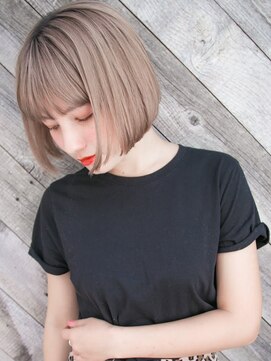 ルティア(Lutia) ベージュカラー 切りっぱなしボブ ダブルカラー  ☆