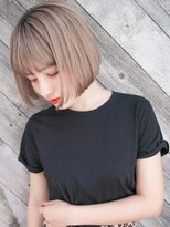 ルティア(Lutia) ベージュカラー 切りっぱなしボブ ダブルカラー ☆