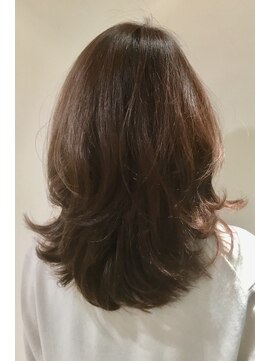 テラス アヴェダ 大丸心斎橋店(Terrace AVEDA) レイヤースタイル