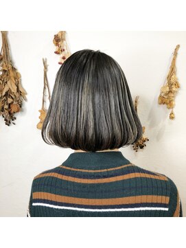 ウル(Ulu) グレージュ×コントラストハイライト