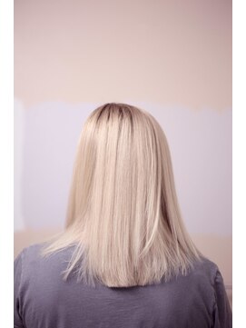 メリア(MELIA) ブリーチ毛の髪質改善縮毛矯正