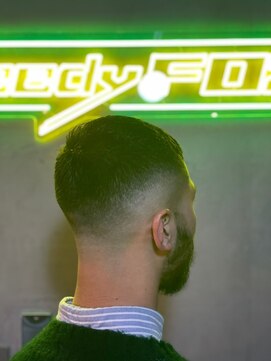 グリーディーフォックス 代々木(Greedy FOX) 韓国マッシュ/センタ-パ-ト/ツイストスパイラル/スキンフェード