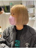 ダブルカラーブロンドベージュケアブリーチハイトーンミニボブ