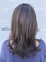 アッシュ アーティスティック スタジオ オブ ヘア(Ash artistic studio of hair)&nbsp;大人レイヤースタイル