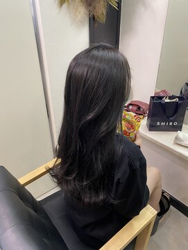 ルアナ(Luana) ブリーチなし／ダークアッシュ