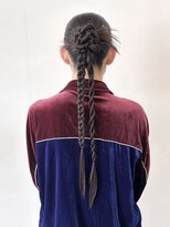 イル(ill)&nbsp;ヘアアレンジ ヘアセット 個性派アレンジ