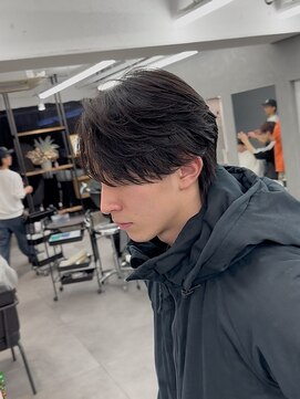 オーバルバイアピッシュ(OVARL by apish) 毛流れリバースパーマニュアンスメンズパーマセンターパート