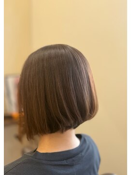 バンビ 本渡店(Bambi) 前下がりボブ