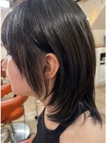 ヘアメイク フレンシア(hair make flencia)&nbsp;暗髪で魅せる軽やかな質感のレイヤーボブ【093スタイル】