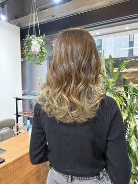 スイ バイティティ 川崎店(suis. by titi) グラデーションカラー