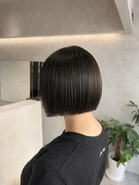 トキ(toki)&nbsp;切りっぱなしボブ×暗髪カラー