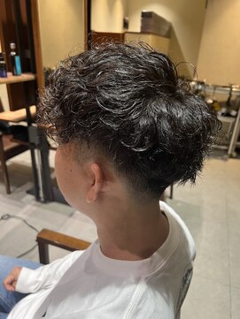 インアンドヤング(in&yang) スペインカールパーマ