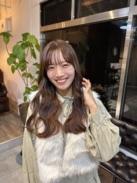 キュリオ(CURIO) 柔らかベージュ×ゆるふわhair