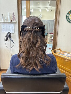タクミ 美容院 庭瀬店(Takumi) ハーフアップ