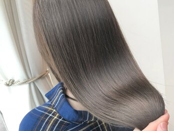 アピューズ ヘアー 芦屋(Apiuz Hair)の写真/【芦屋駅1分】夏の乾燥&紫外線ダメージにも負けない！話題のウォーターTRやTOKIOインカラミで髪質改善♪