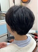 くせ毛ショートカットスタイル