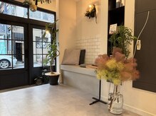 アンパサンド パスファインダー(& PATHFINDER)の雰囲気（空間×時間×植物にこだわった洗練された店内♪）