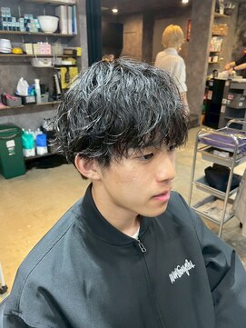 カーニー 北千住(kearny) メンズカットパーマ/ニュアンスパーマ/フェザーパーマ[北千住]