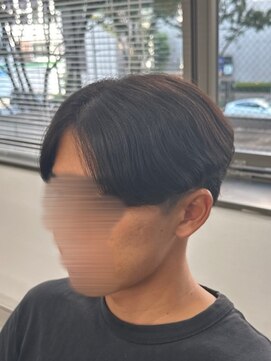 フイ 新宿3丁目(Hui) フェザーパーマ/グレーブルーカラー／刈り上げショートパンク