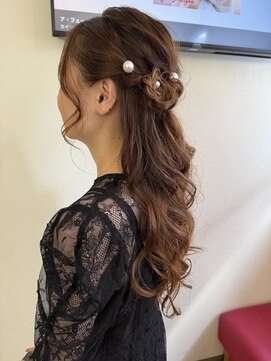 ジューシィ(Juicy) ハーフアップ