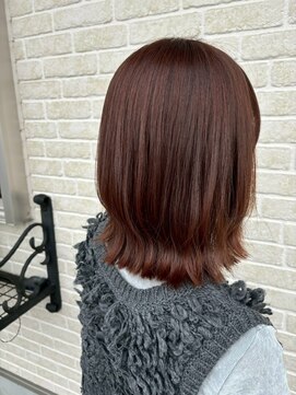 ムーナ(Muwna) 外ハネスタイル
