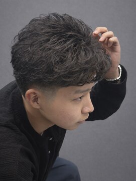 グロウ 天神店(growth) フェザーショート