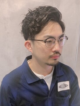 フランクスバーバーリザーブ 人形町店(FRANK’S BARBER RESERVE) アップバングスパイラルリバース　ｙ