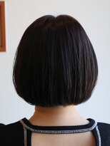 アトリエトゥーレ(atelier tule)&nbsp;レイヤーボブ ショコラベージュ 丸みショートボブ 前髪あり