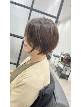 ピックアップ(ｐｉｃｋ ｕｐ) ショート　ボブ　白髪ぼかし　髪質改善　縮毛矯正　白髪染め