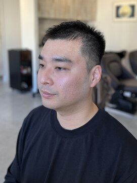 ソイクフ(SOY KUFU) スパイキーショートメンズ短髪ベリーショート黒髪刈り上げスーツ