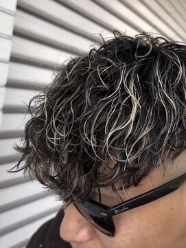 ライズ 渋谷店(RISE) スペインカール×ハイライト(メッシュ)