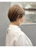 大人くびれショート　白髪ぼかしカラー　40代50代60代