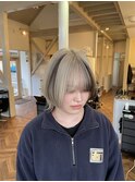 ホワイトブロンド/スラッシュデザイン