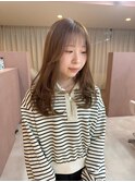 レイヤーカット × ミルクティーブラウン