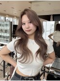 透明感ミルクティーベージュ×韓国風レイヤーカットで小顔カット