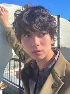 エルマノ 仙川(L mano) 〈k12〉メンズパーマブリーチフェードツーブロックスパイラル