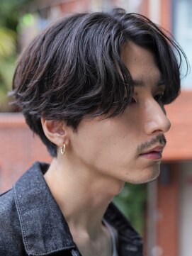 レタッチ バイ フィフス 銀座(RETOUCH by fifth) 新橋フェザーパーマニュアンスパーマ毛流れパーマセンターパート