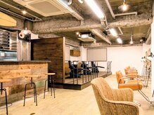 ヘアスタジオルース(HAIR STUDIO LUZ)の雰囲気（木のぬくもりに心ほどける、白髪を活かしてもっと私らしい髪へ。）
