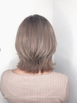 モーション 新宿(motion) ミルクティー×_WHITE