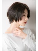大人の抜け感ワンサイド耳掛けショート【Linona/大野加奈】