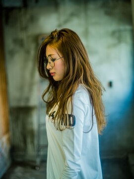 ヘアアンドリラクゼーション シャッセ(Hair&Relaxation SASE) メルトカラーで作るゆるふわロング