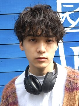 ウェイビーエフティフィフス 横浜西口(WAVEY ft.fifth) 波巻きツイストスパイラルパーマツーブロック無造作マッシュ