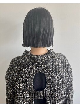 アンブレラ 中目黒(ANBRERA) 切りっぱなしボブ×ダークグレージュ