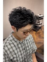 スキル(SKILL) スパイキーショート/リバースカール