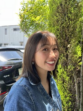 マカロンコワフュールドウシワカマル(macaron coiffure de ushiwakamaru) ナチュラルベージュ