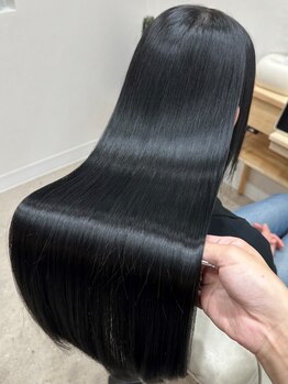 プリュイ(Pluie)の写真/【Hair Colorist Education -hoyu professional-】ディプロマ取得◎実力派オーナーの繊細な技術に圧巻◎