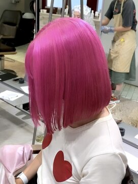 プネル(punel) ホットピンク　ケアブリーチ　原宿