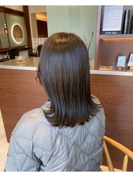 クルニエ(crenier) ♯透明感オリーブカラー