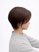 ウォーターリリー(Water Lily)&nbsp;透け感ブラウンの丸み美シルエットショート