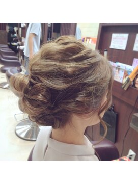 美容室クラフト 印西西の原店 ルーズアップスタイル